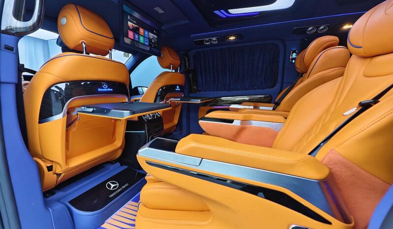 
								2023 Mercedes-Benz Vito 2.0T Business Edition 7-Seater full									