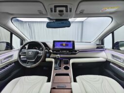 
										2023 Toyota Sienna 2.5L Hybrid Comfort Edition full									