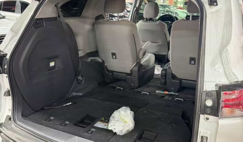 
								2023 Toyota Sienna 2.5L Hybrid Comfort Edition full									