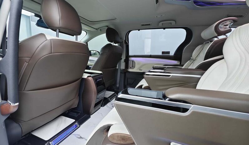 
								2023 Toyota Sienna 2.5L Hybrid Comfort Edition full									