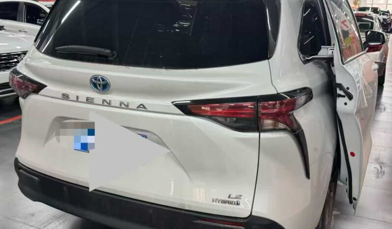 
								2023 Toyota Sienna 2.5L Hybrid Comfort Edition full									