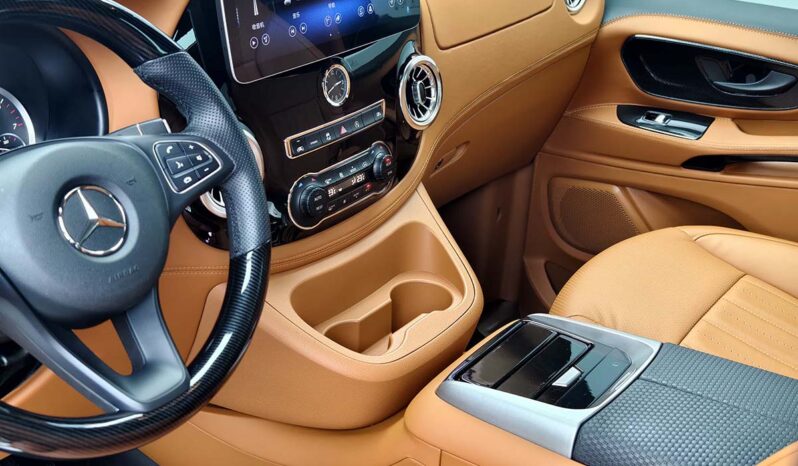 
								Mercedes-Benz Platinum VC Series 2022 2.0T Wei Xiang full									