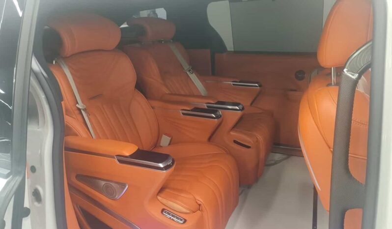 
								2023 Toyota Sienna 2.5L Hybrid Comfort Edition full									