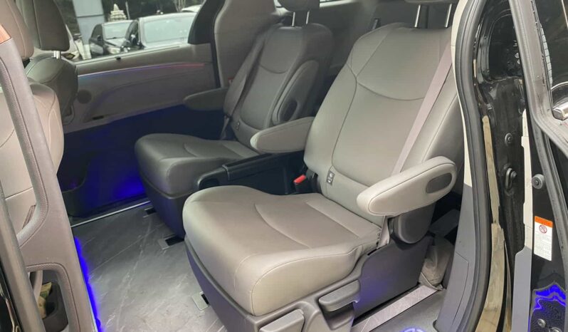 
								2024 Toyota Gravia 2.5L Hybrid Comfort Edition full									
