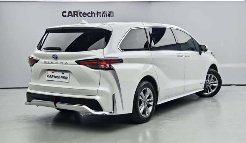 
								2023 Toyota Sienna 2.5L Hybrid Comfort Edition full									