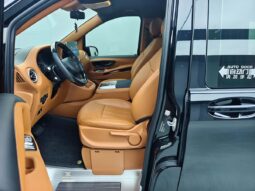 
										Mercedes-Benz Platinum VC Series 2022 2.0T Wei Xiang full									