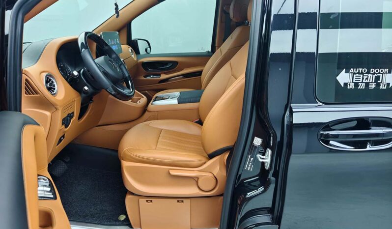 
								Mercedes-Benz Platinum VC Series 2022 2.0T Wei Xiang full									