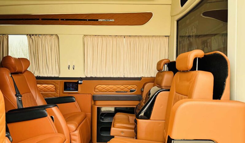 
								2019 Mercedes-Benz Sprinter 3.5L Automatic 7-Seater, Jun Tian Brand Business Van full									