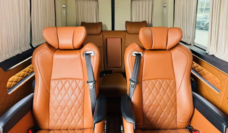 
								2019 Mercedes-Benz Sprinter 3.5L Automatic 7-Seater, Jun Tian Brand Business Van full									