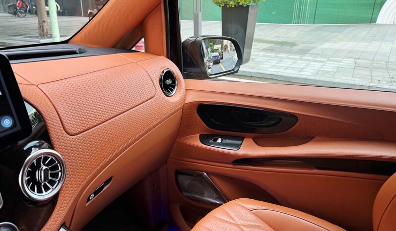 
								2023 Mercedes-Benz Vito 2.0T Elite Edition 7-Seater full									