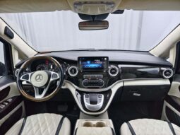
										2019 Mercedes-Benz Vito High Roof Model with Full Partition full									