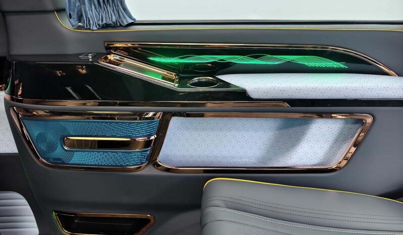 
								2025 Mercedes-Benz V-Class V300L Long Wheelbase Luxury Edition full									
