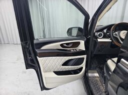 
										2019 Mercedes-Benz Vito High Roof Model with Full Partition full									
