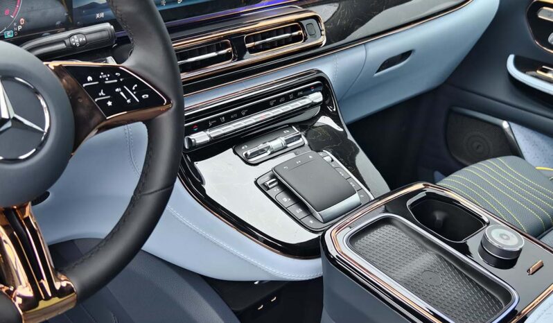 
								2025 Mercedes-Benz V-Class V300L Long Wheelbase Luxury Edition full									