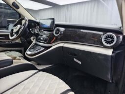 
										2019 Mercedes-Benz Vito High Roof Model with Full Partition full									