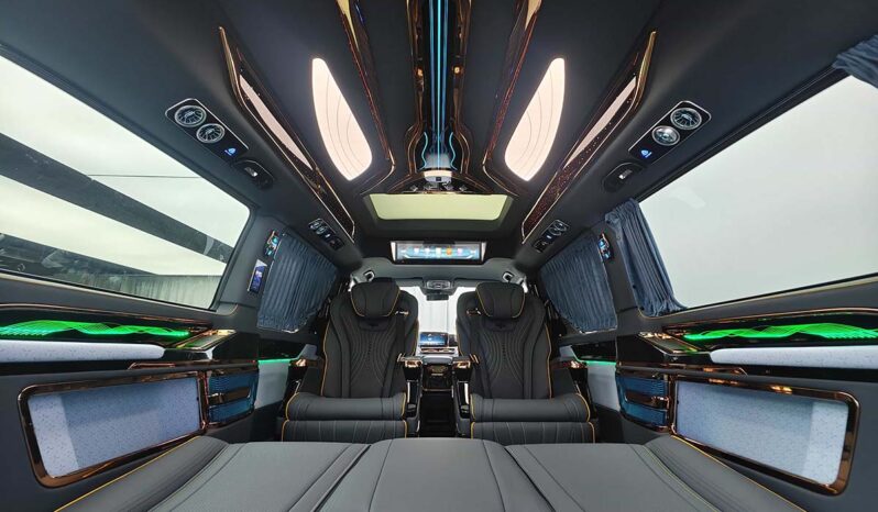 
								2025 Mercedes-Benz V-Class V300L Long Wheelbase Luxury Edition full									