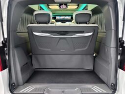 
										Mercedes-Benz Kodiak 2023 2.0T Kodiak MH3 7-Seater full									