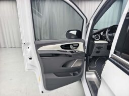 
										Mercedes-Benz Kodiak 2023 2.0T Kodiak MH3 7-Seater full									